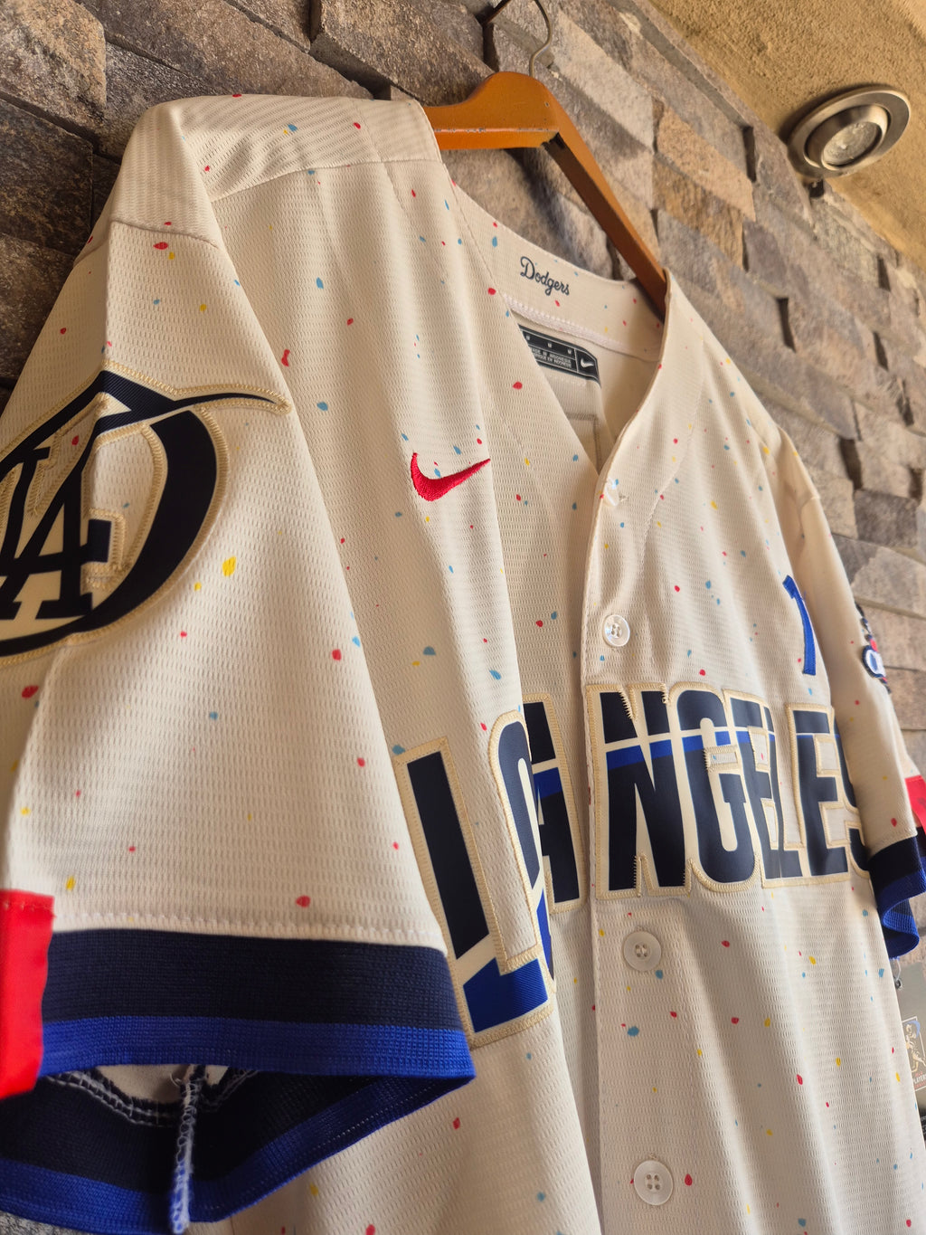 Jersey Oficial de Los Angeles Dodgers – Shohei Ohtani #17, Edición City Connect Serie Mundial 2024 (Campeones)