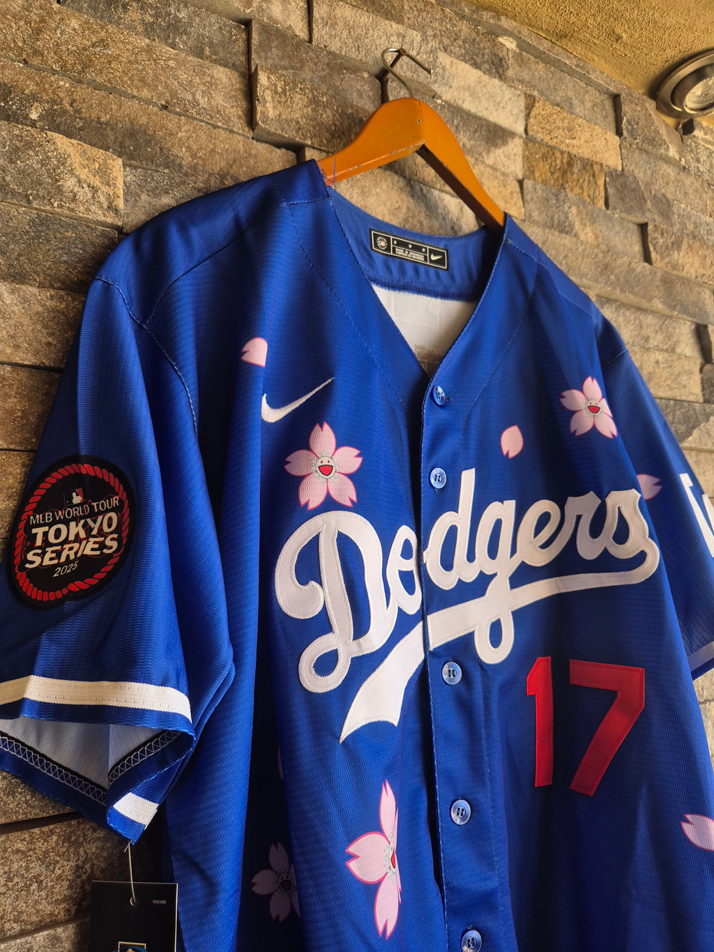 Jersey Oficial Shohei Ohtani #17 – Azul Floral Takashi Murakami x MLB (Edición Especial)