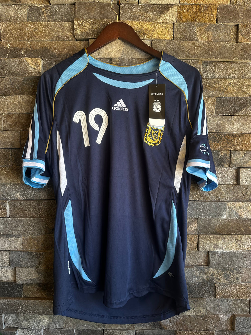 Jersey Argentina Visitante 2006 - Lionel Messi #19 (Edición Retro)
